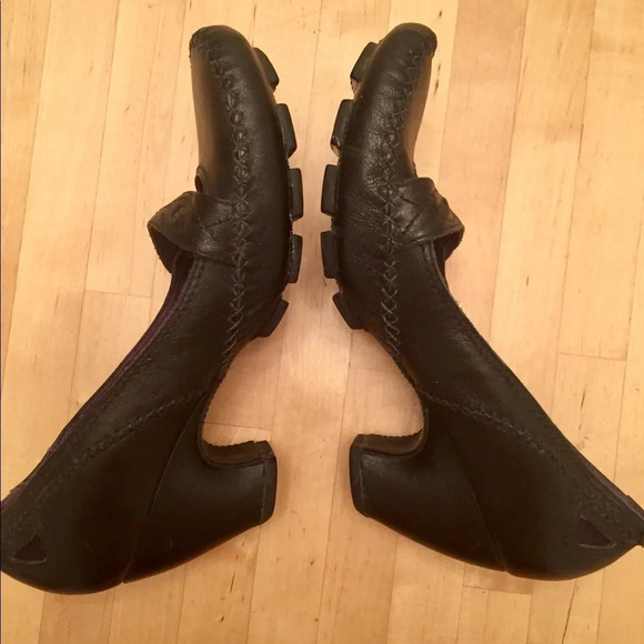 Cute, Classy, Vintage-looking Black  Heels from Naturalizer - Picture 13 of 16